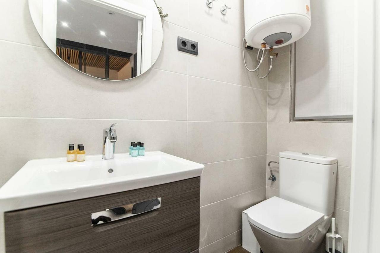 Cozy And Modern Apartment For 4 In Madryt Zewnętrze zdjęcie